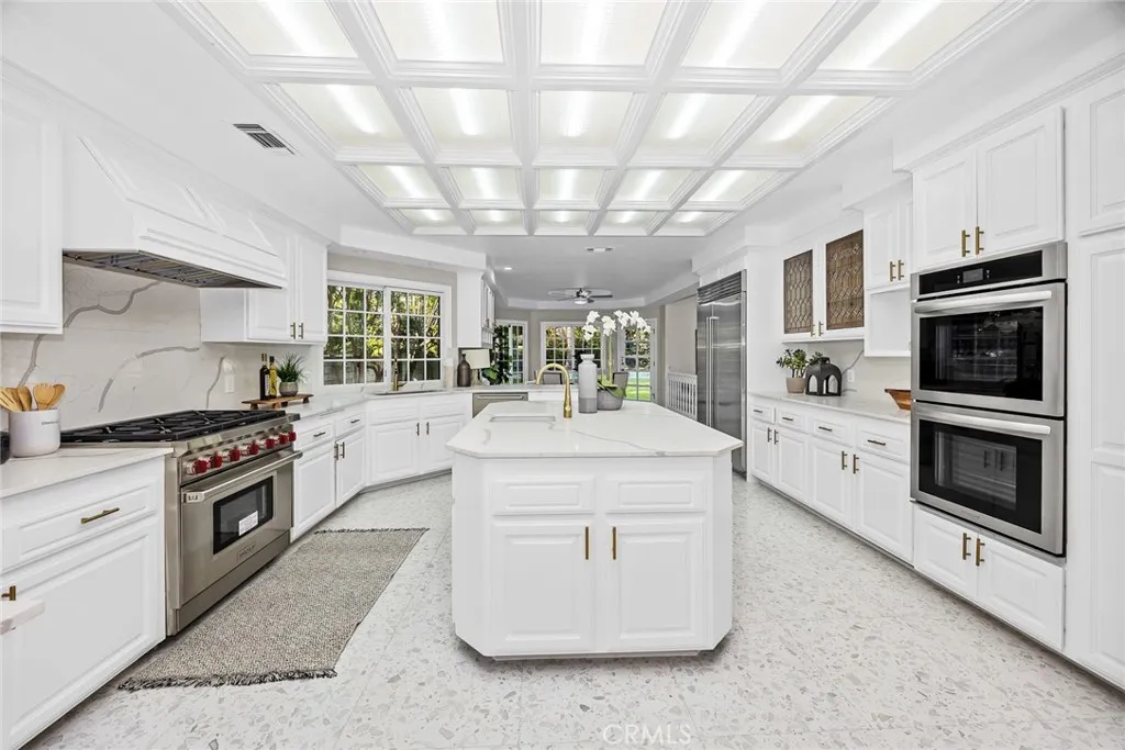 151 E Longden Avenue E, Arcadia, California 91006 home-pic-22